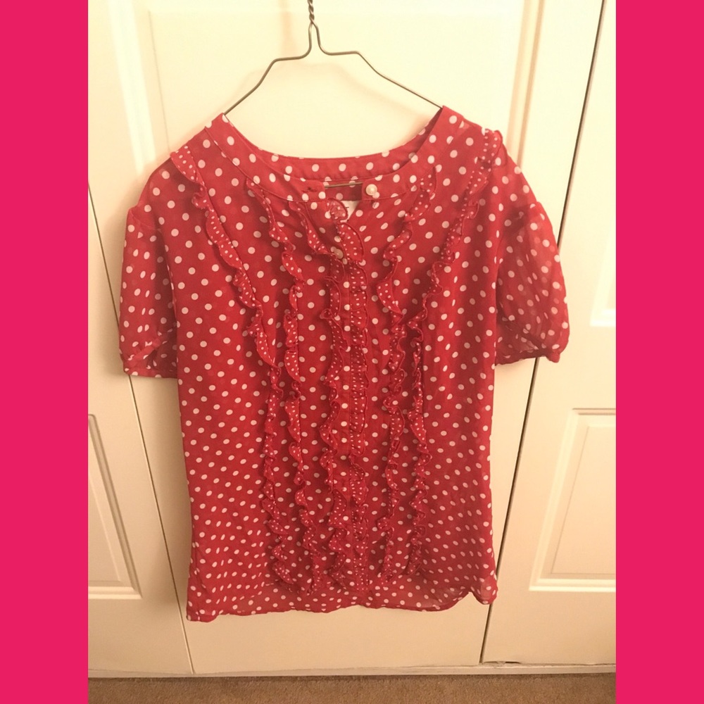 Red & White Polka Dot Blouse❤️
